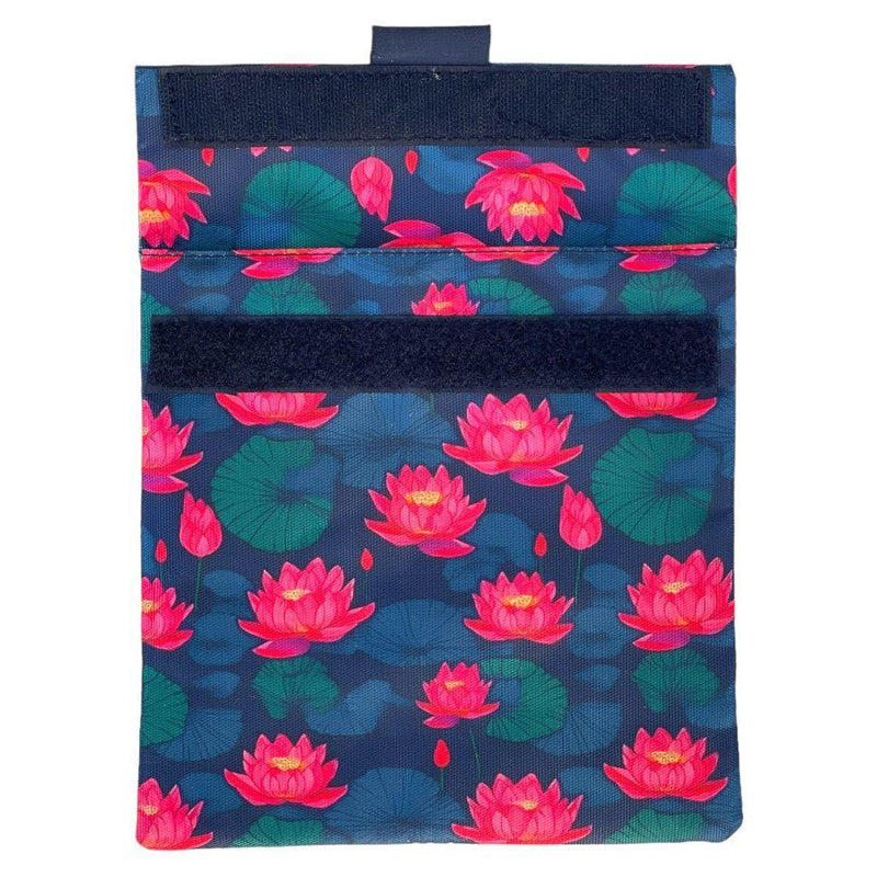 Yumbox Reusable Sandwich Bag - Set of 2 - Navy & Lotus Flowers - ScandiBugs